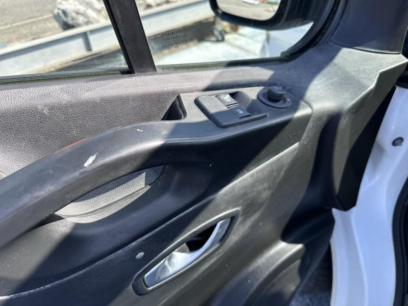RENAULT Trafic Fg VUL d’occasion à vendre à ORANGE chez SNMA (Photo 10)