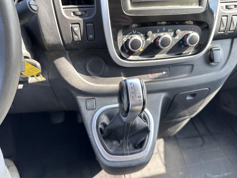 RENAULT Trafic Fg VUL d’occasion à vendre à ORANGE chez SNMA (Photo 15)