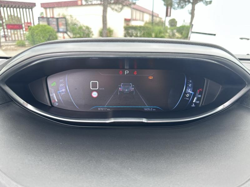 PEUGEOT 3008 d’occasion à vendre à ORANGE chez SNMA (Photo 18)