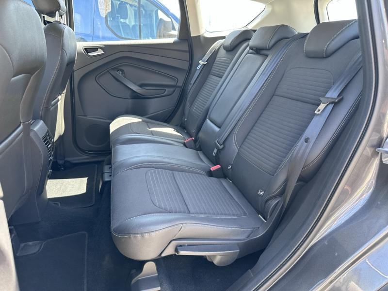 FORD Kuga d’occasion à vendre à ORANGE chez SNMA (Photo 13)