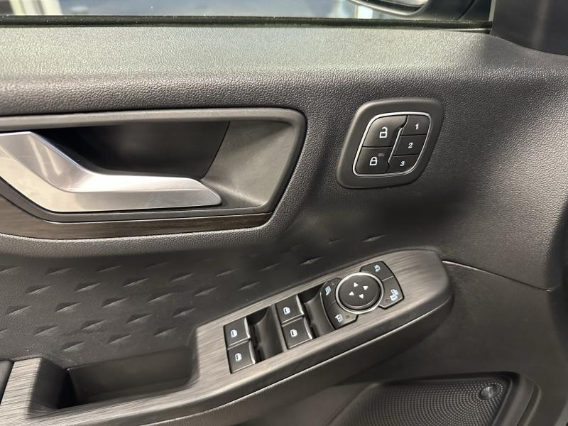 FORD Kuga d’occasion à vendre à ORANGE chez SNMA (Photo 18)