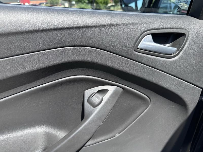 FORD Kuga d’occasion à vendre à ORANGE chez SNMA (Photo 12)