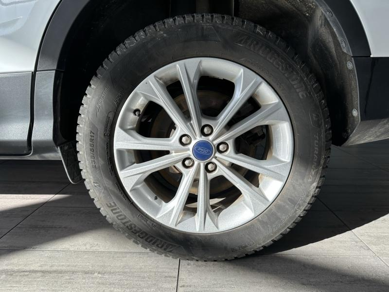 FORD Kuga d’occasion à vendre à ORANGE chez SNMA (Photo 4)