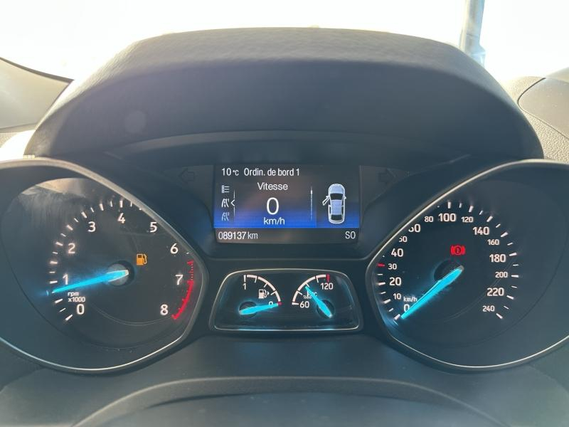 FORD Kuga d’occasion à vendre à ORANGE chez SNMA (Photo 18)