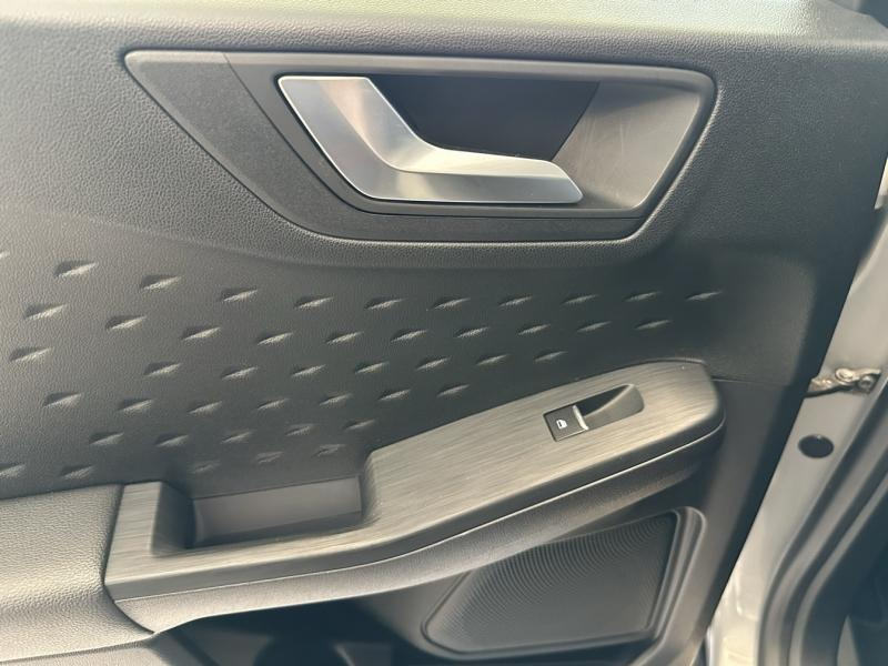 FORD Kuga d’occasion à vendre à ORANGE chez SNMA (Photo 15)